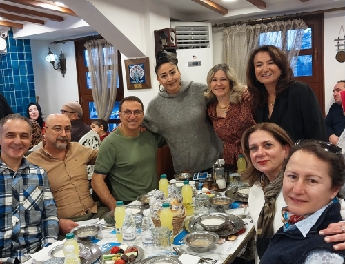 VOLE TENİS KULÜBÜ 8 MART DÜNYA KADINLAR GÜNÜNDE İFTARDA BULUŞTU